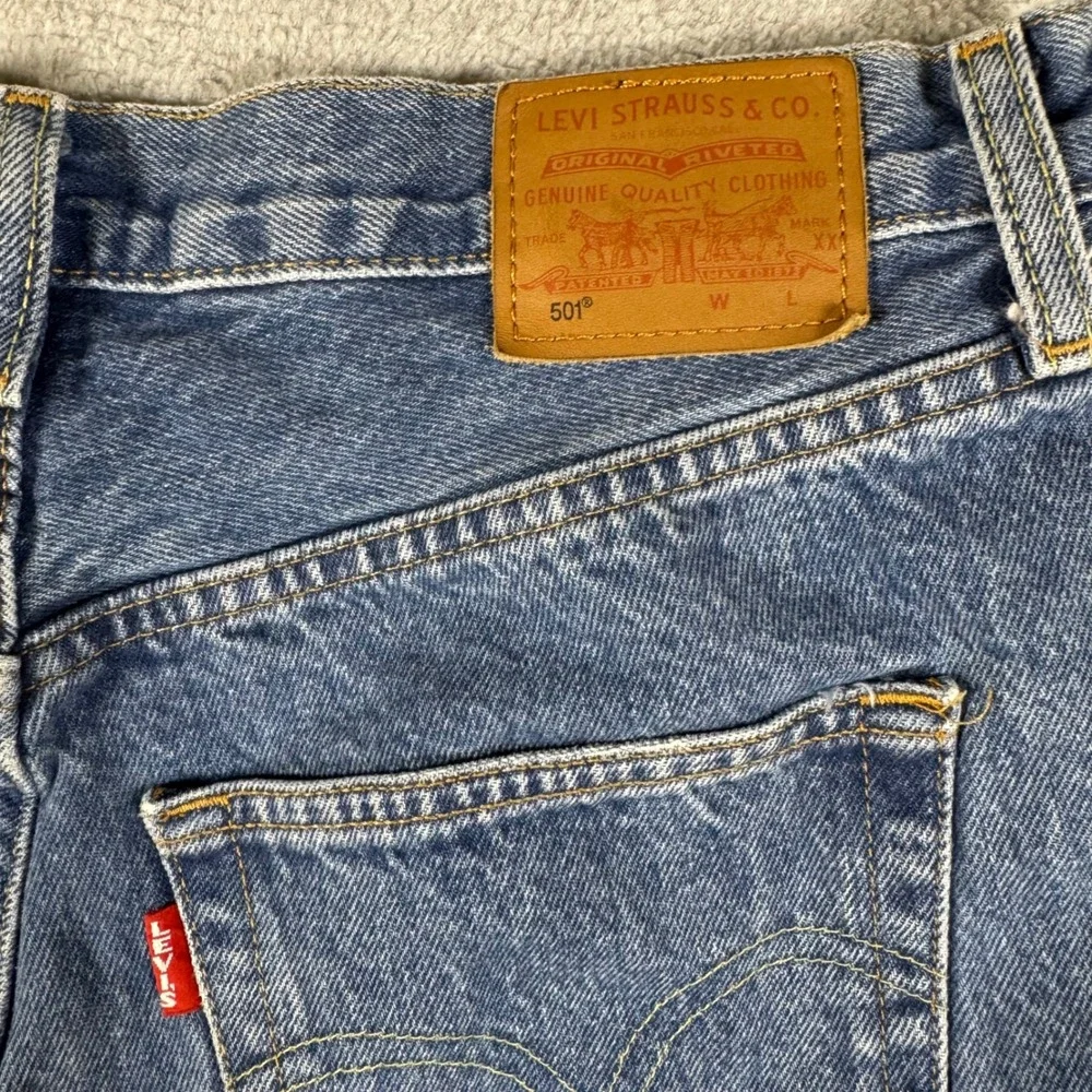 Y2K Levi's Jeans Mens Blue 501 Original Fit Distressed Straight Leg Denim 29x30